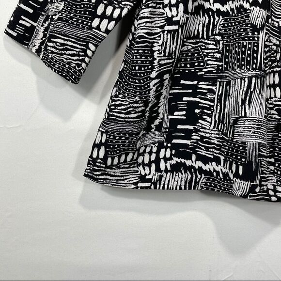 Notations Black and White Print Button Down Blouse - Picture 4 of 14